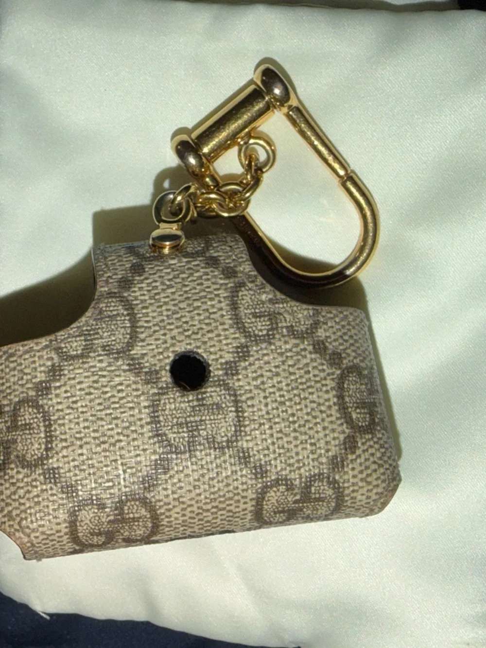 Gucci Beige GG Supreme AirPod 1st Gen Case with original box